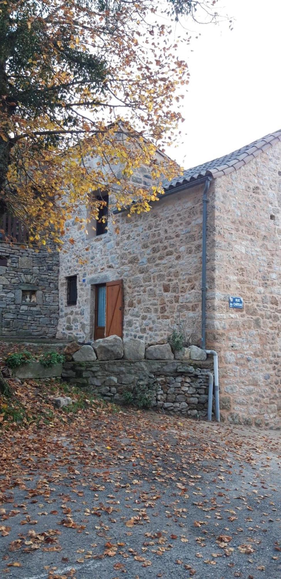 Gite Le Jaya Saint-Georges-de-Luzençon Zewnętrze zdjęcie